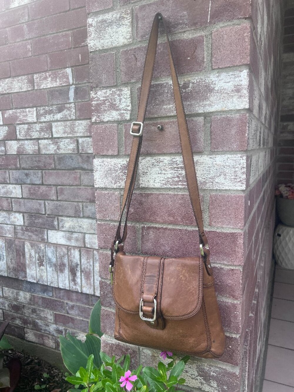 Vintage Fossil Crosstown Flap Crossbody Bag - Distressed Brown Leather